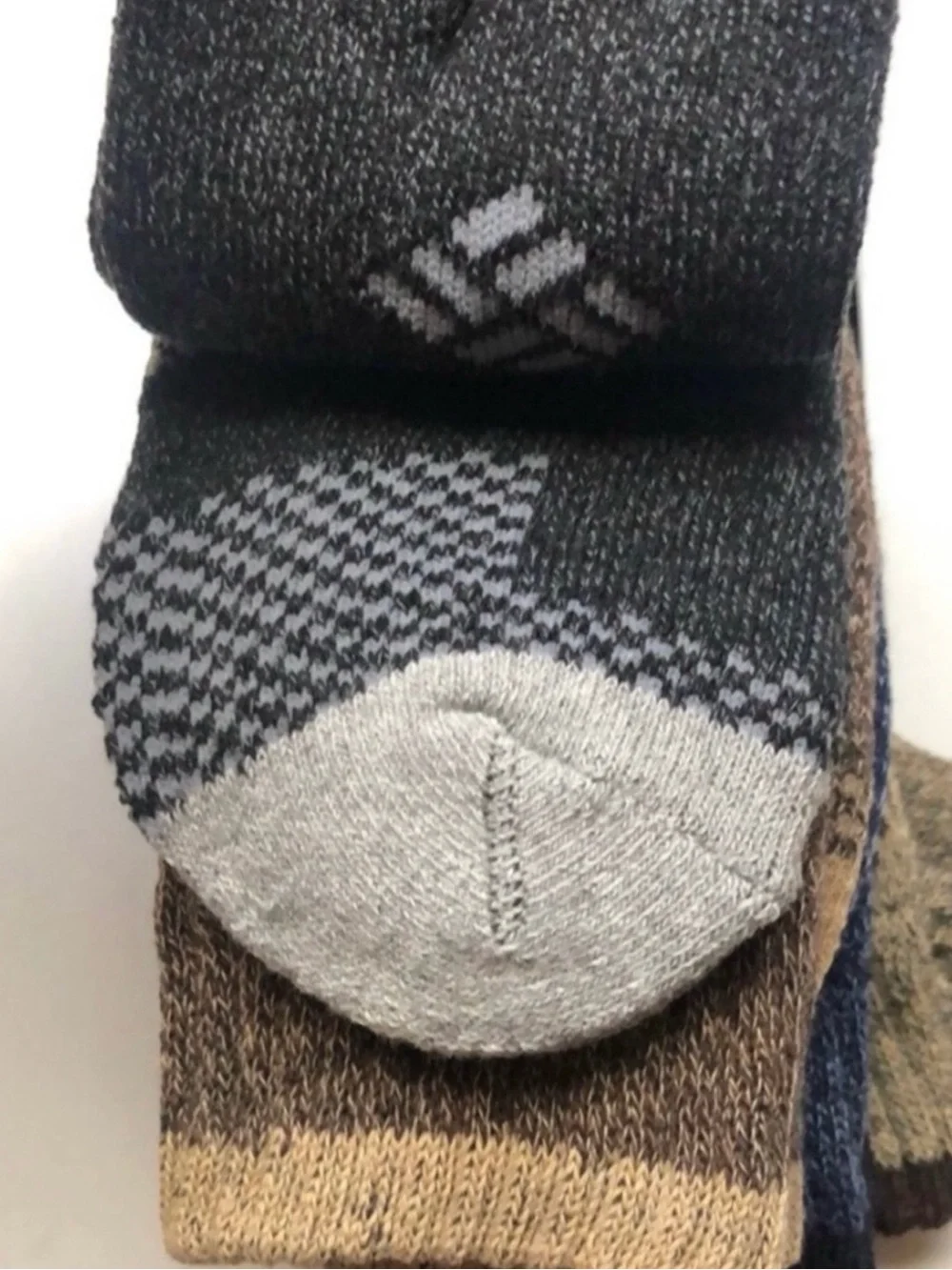 New Columbia Socks Men’s 4 Pair Crew Socks Casual Activewear Outdoor Athletic